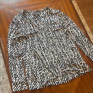 Dana Buchman Black and White Patterned Long Sleeve Top